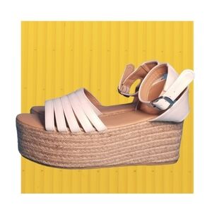 Nwot Wedge Flatform Platform Ankle Strap Sandal